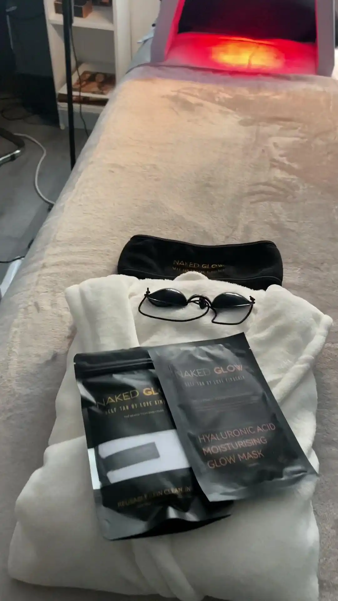 Award Winning Skincare Tan NAKED GLOW