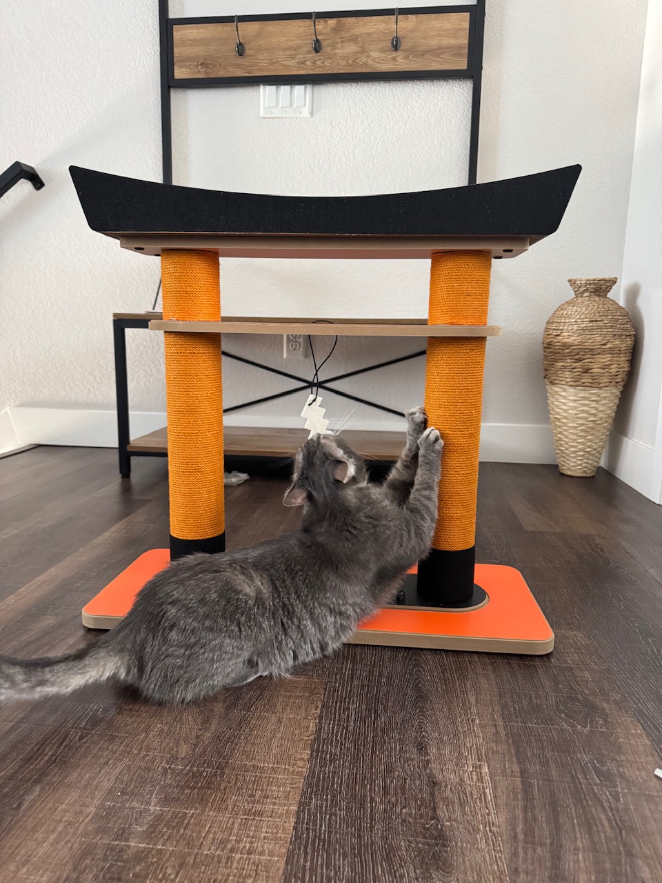 Torii Cat Scratcher | Stylish Cat Scratcher – ArkPet
