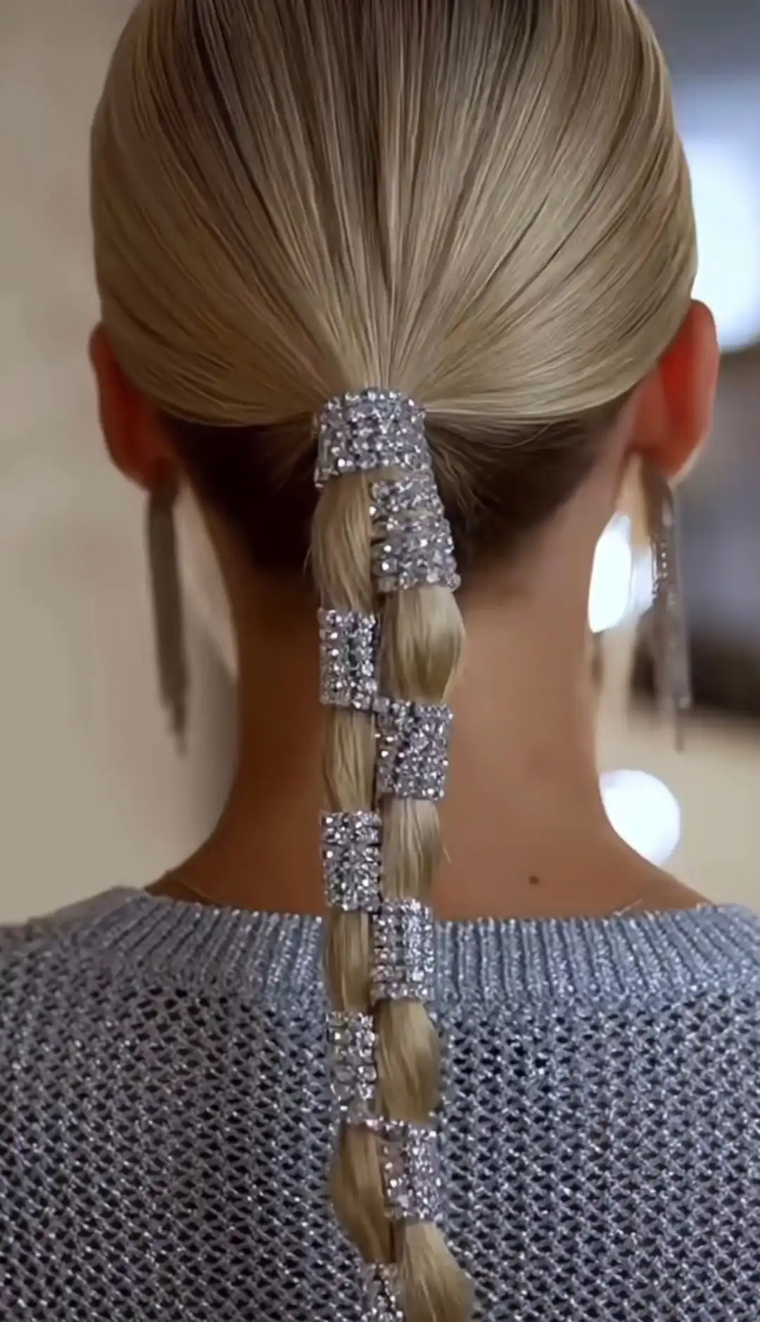 Hair decorations-Avant Crystal #crystals #diy #hairstyle 
Rhinestone Silver Chain
💎 Sydney based dance dress crystal supplier.
💎 Swarovski | Stellux | Glower |Economic DMC | Acrylic | Motif
💎 www.avantcrystal.com.au
#avantcrystal #rhinestone #blingnails #bling #swarovskicrystals #innovations #crystalsbyswarovski #austriancrystal #stellux #hotfixcrystals #australiancrystals #australiancrystalshop #hotfix #hotfixrhinestones #sewon #dancedress #leotard #crystalsfromswarovski #color ##comparison
Avant Crystal