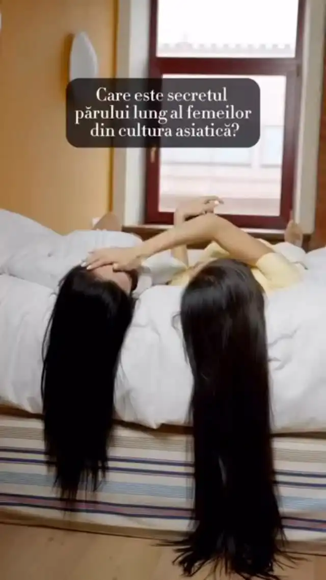 ✨ Secretul părului sănătos, chiar și după vopsire? Fitokeratina din orez 🌾
Inspirată din ritualurile de îngrijire asiatice, gama NOAH pentru păr vopsit repară, protejează și menține intensitatea culorii.

Formulă curată, fără compromisuri, cu ingrediente vegetale care hrănesc în profunzime și redau strălucirea naturală. 🌿
Părul tău vopsit merită mai mult – merită să fie sănătos!

💗 Cu NOAH ai:
✔ protecție a culorii
✔ hidratare fără să încarce
✔ zero parabeni, silicon sau SLS
✔ rezultate vizibile și naturale

#Tuju #BeautyThatCares #NoahHairCare #IngrijirePar #ParVopsit #ParSanatos #HaircareRomania #FaraCompromisuri #Fitokeratina #IngrijireNaturala #VeganHairCare