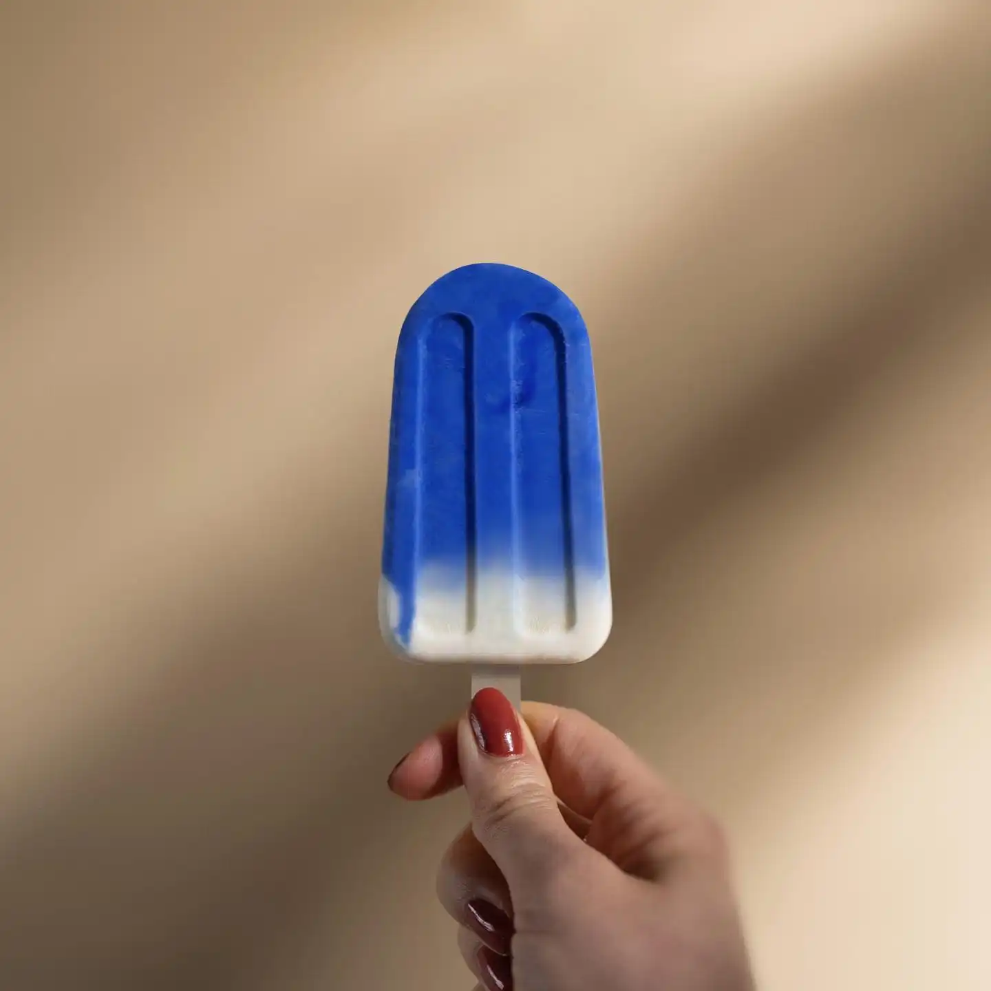 Creamy blue coconut yoghurt pops are the perfect spring treat without the guilt! Protein, amino acids, vitamins and minerals, and calming properties to mellow your vibe make them a nutritious snack for those little bellies as well. So simple yet so delicious and refreshing🥥

#cheekygood #bluespirulina #icecream #superfood #popsicle #dessert #foodphotography #antioxidants #vibrantfood #phycocyanin #plantbased #colourfulfood #superfoodnz #bluemajik #bluesuperfood #bluepowder #superfoodnz #organicsuperfood