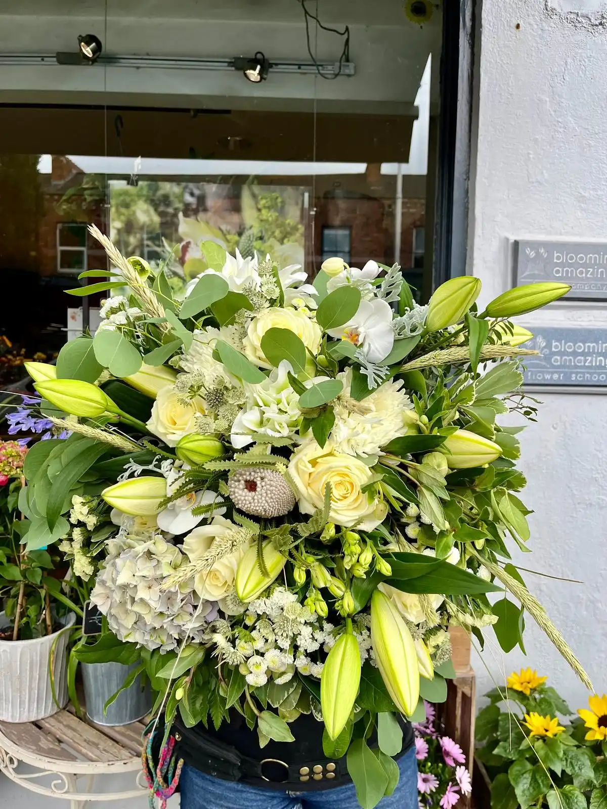 Don’t know their colour scheme then a combination of white, cream and green blooms will always work, whatever the decor 🤍

This one is from our “Big is Beautiful “ range🤍🤍

Blooming Amazing Flower Company
Gold Award Winner - Flower Shop of The Year

38 Ranelagh Village
Dublin 6 
D06 E4H3
Ireland
Tel : + 353-1-491 0233

Web : www.bloomingamazing.ie
Email : info@bloomingamazing.ie
.
.
.
#bloomsoftheday #smallbusiness #floristsofinstagram #floraldesigns