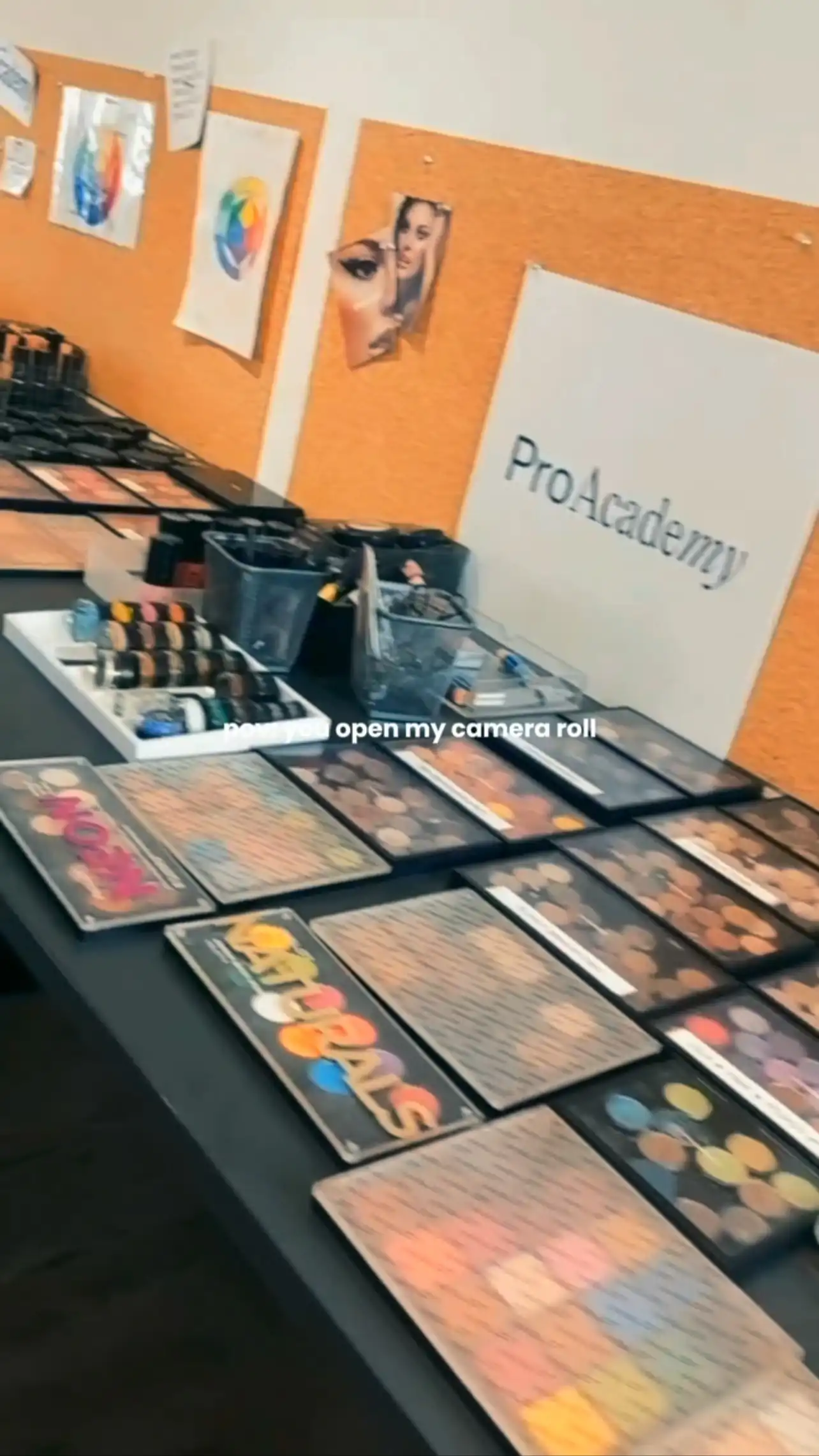 #proacademy #makeupartist #hairstylist #makeup #makeuplover #makeupartistworldwide #stuttgart #hamburg #köln #karlsruhe #makeupartistworldwide #online #weltweit #ausbildung #ausbildung2025