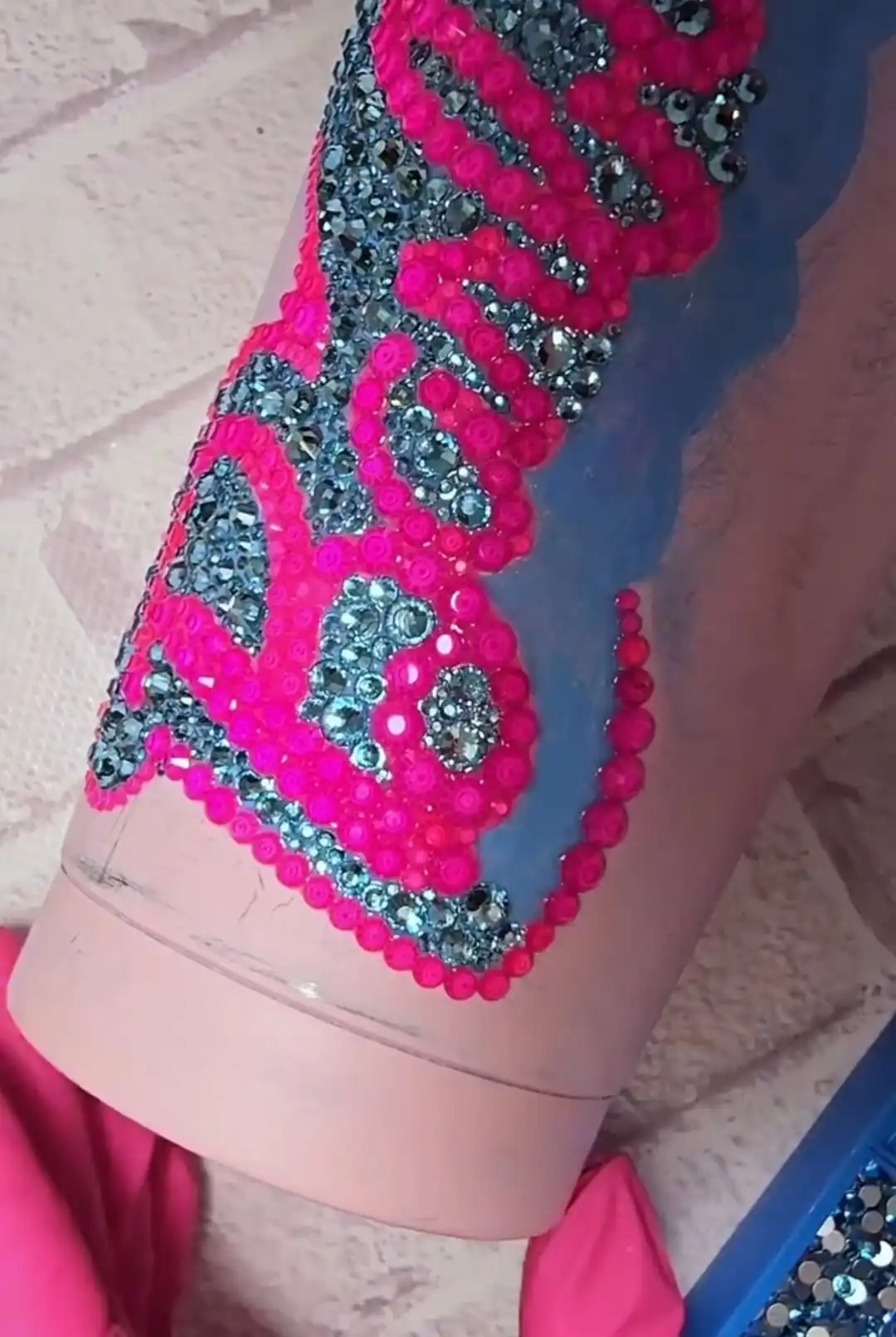 DIY Barbie Water Bottle - Avant Crystal #crystals #diy
💎 Sydney based dance dress crystal supplier.
💎 Swarovski | Stellux | Glower |Economic DMC | Acrylic | Motif
💎 www.avantcrystal.com.au
#avantcrystal #rhinestone #blingnails #bling #swarovskicrystals #innovations #crystalsbyswarovski #austriancrystal #stellux #hotfixcrystals #australiancrystals #australiancrystalshop #hotfix #hotfixrhinestones #sewon #dancedress #leotard #crystalsfromswarovski #Barbie #waterbottle
@AvantCrystal
