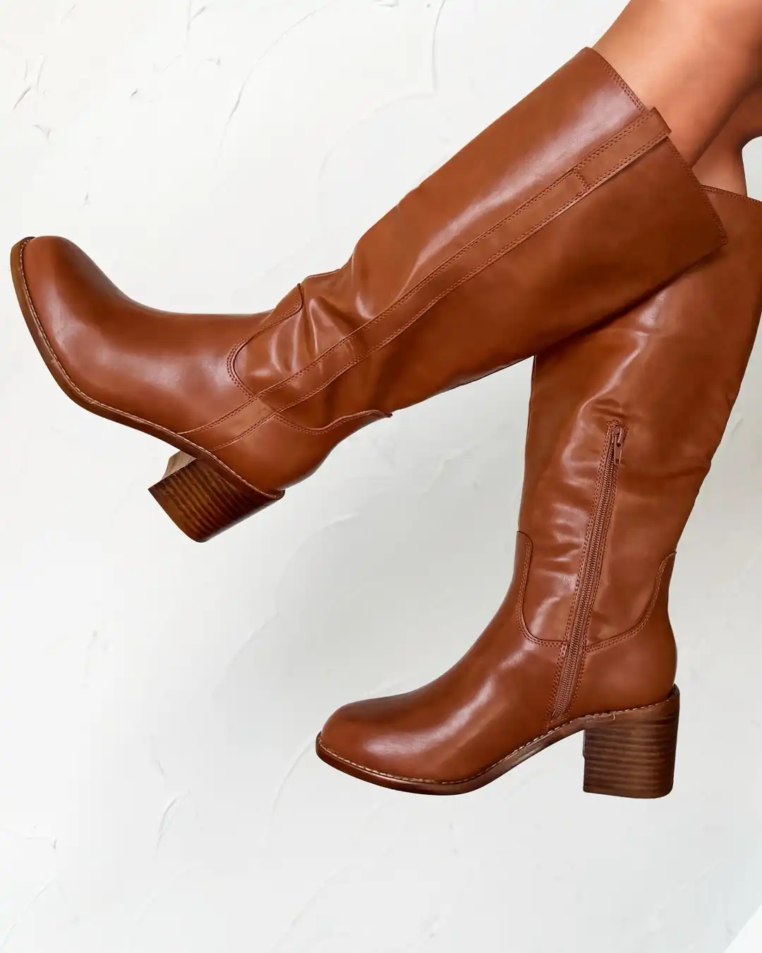 Three moods, one mission: boots made for every kind of fall. 🍂✨
Tall + timeless, slouchy + chic, or stacked + ready for the stomp—
Which pair is walking home with you?

shoptsbnac.com
#TexasSizeBling #FallBoots #BootSeason #SFAStyle #TSBNac #NacogdochesStyle #CollegeTownVibes #DowntownNac #TexasBoutique #FallFits