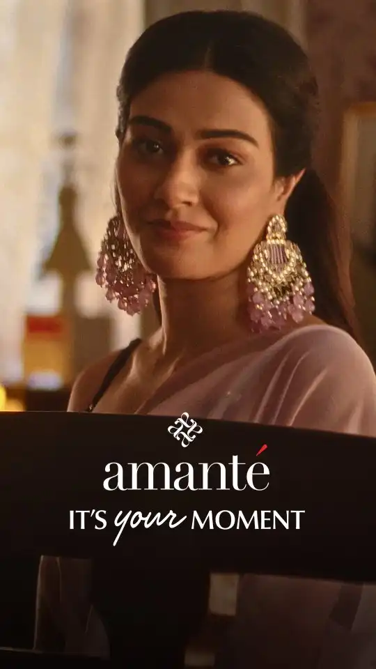 When festivities are celebrated on your own terms, they radiate nothing less than love, laughter, and a whole lot of light. The moment is yours when the celebration starts with you. Presenting amanté – It’s Your Moment.

[amanté, amanté woman, festive with amanté,  its your moment]
