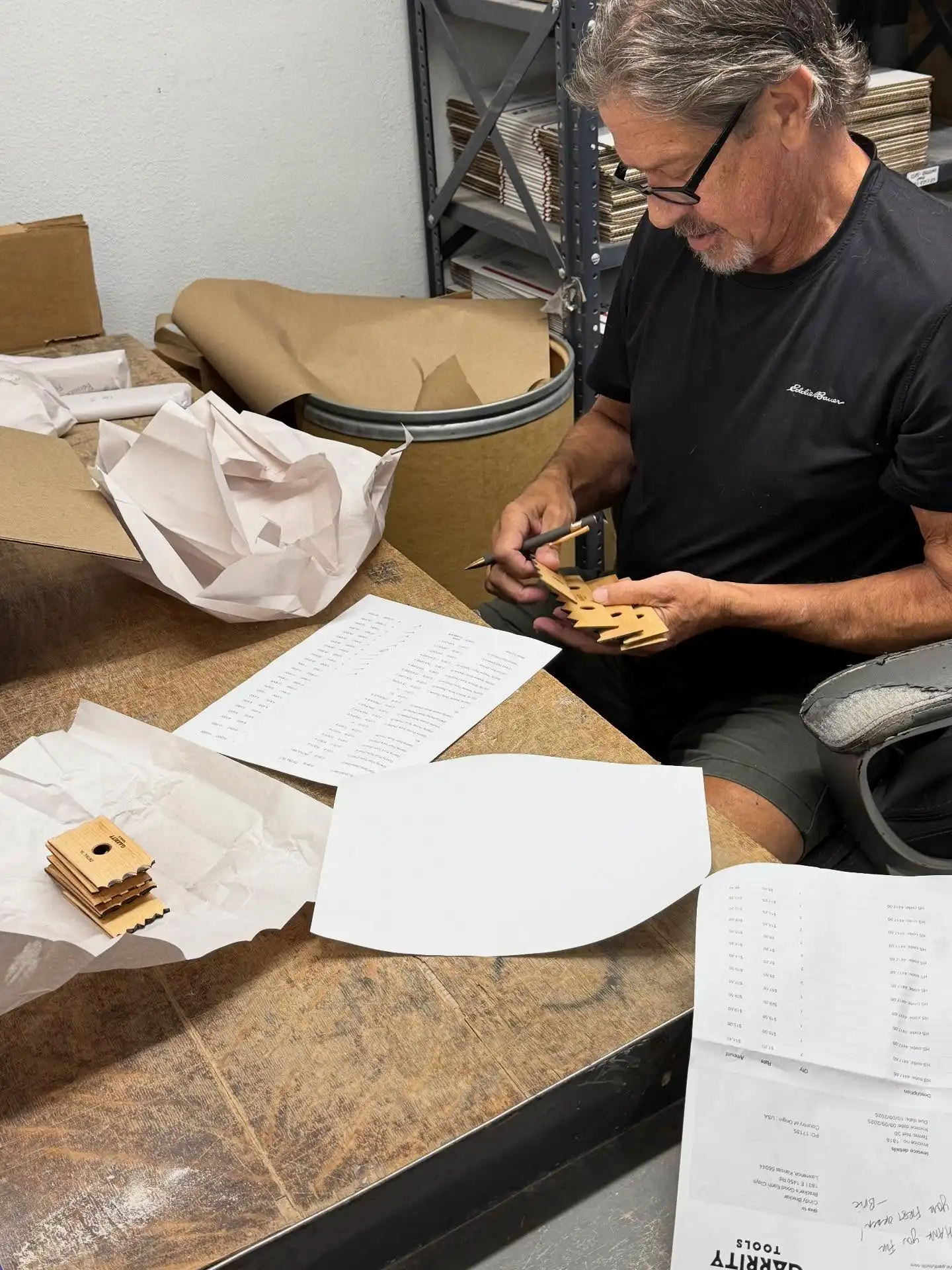 Eric is checking in our first @garritytools order!!!! They are on sale all month and now they’re here!  Get them before they sell out!!!! (Any of you who pre-ordered, those will ship today! 
#potterytools #clay #goodearthclays