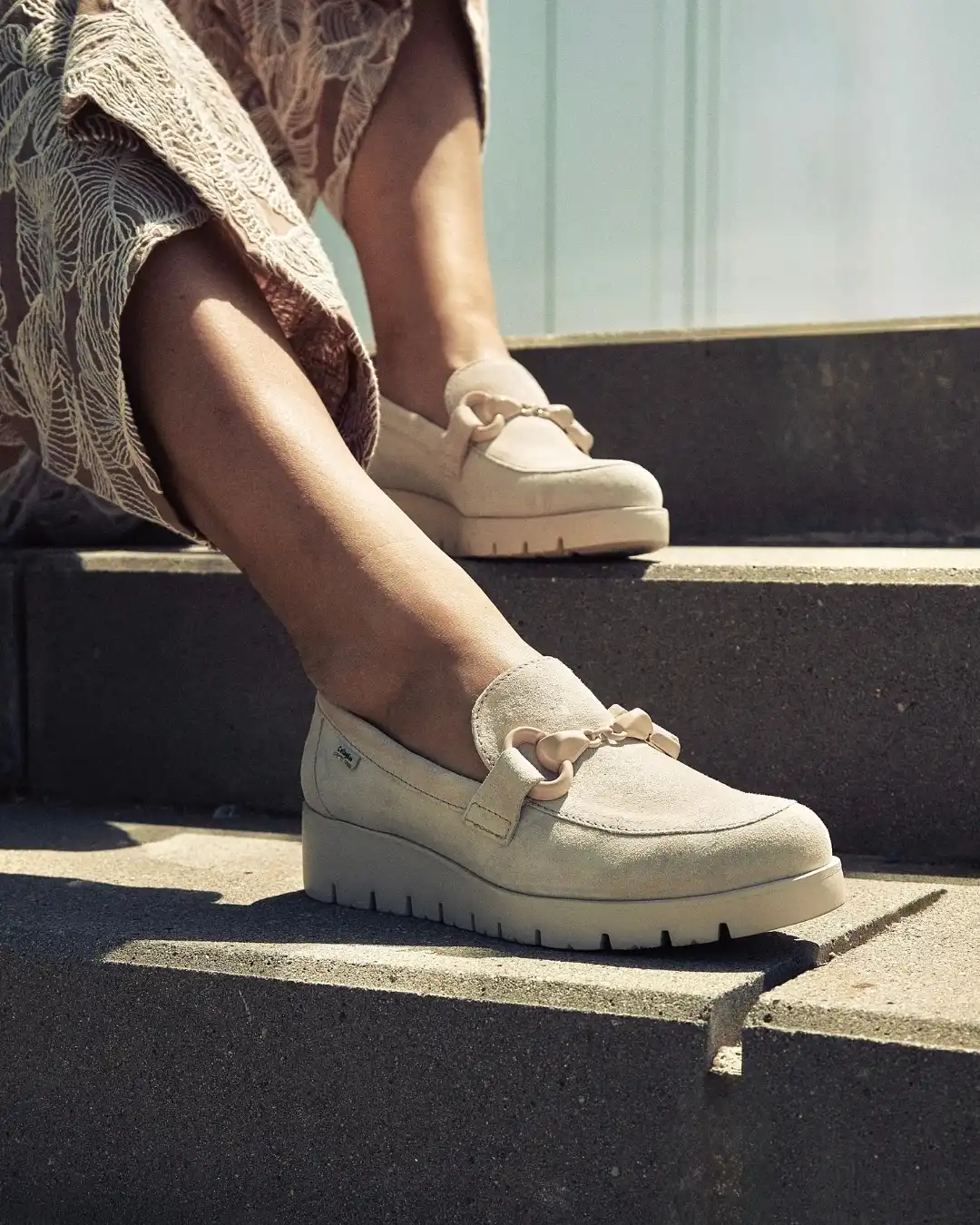 Hay detalles que transforman un look y nuestras zapatillas Bari son prueba de ello. 🌟

#callaghanshoes #technology #trends #shoes #fashion