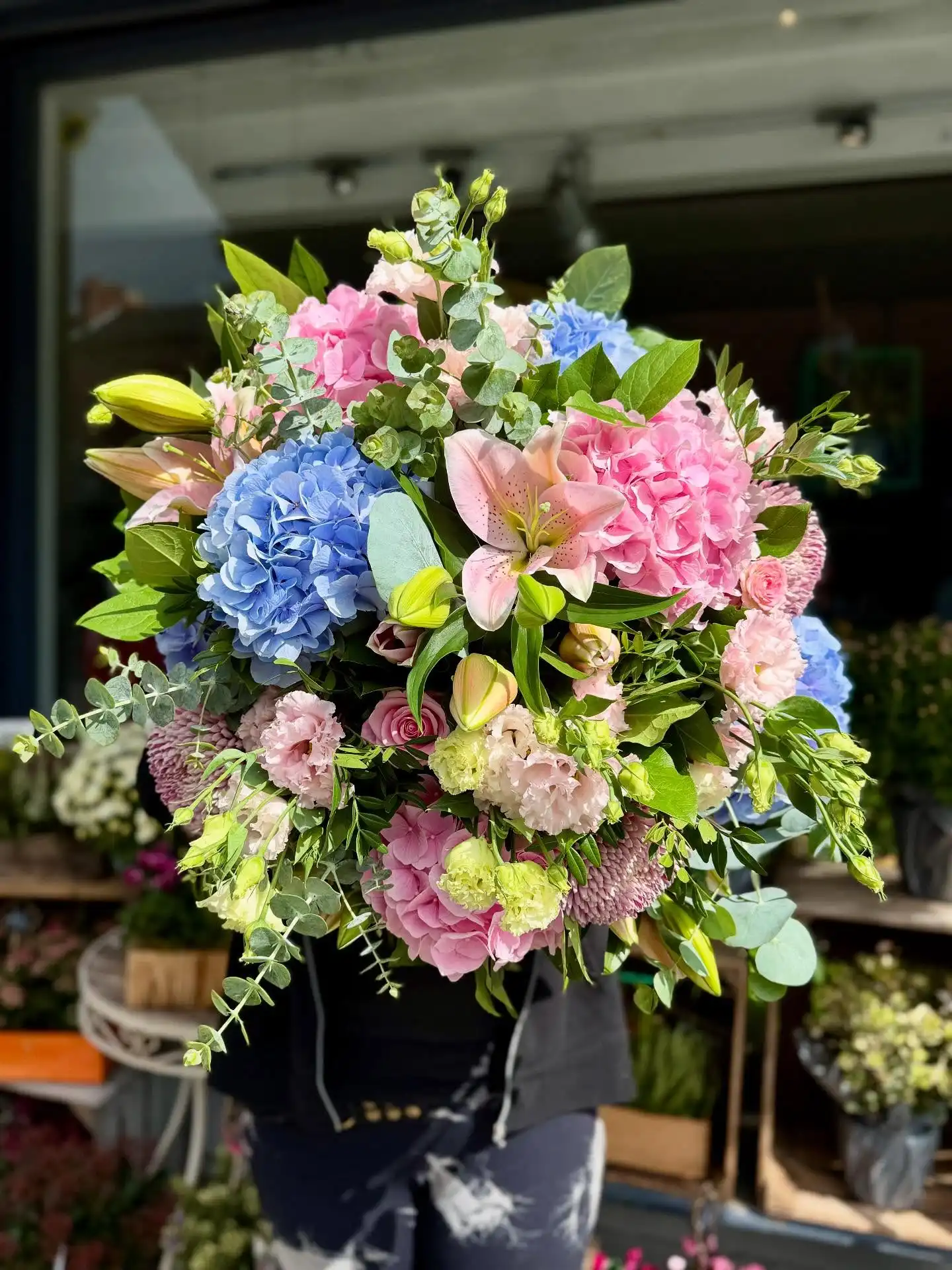 Still Summer Lovin’ even though it’s September 💕
Pinks and blues the colours of summer 💕💙
Blooming Amazing Flower Company
Gold Award Winner - Flower Shop of The Year
38 Ranelagh Village
Dublin 6
D06 E4H3
Ireland
Tel : + 353-1-491 0233
Web : www.bloomingamazing.ie
Email : info@bloomingamazing.ie
.
.
.
#bloomsoftheday #smallbusiness #floristsofinstagram #floraldesigns #september