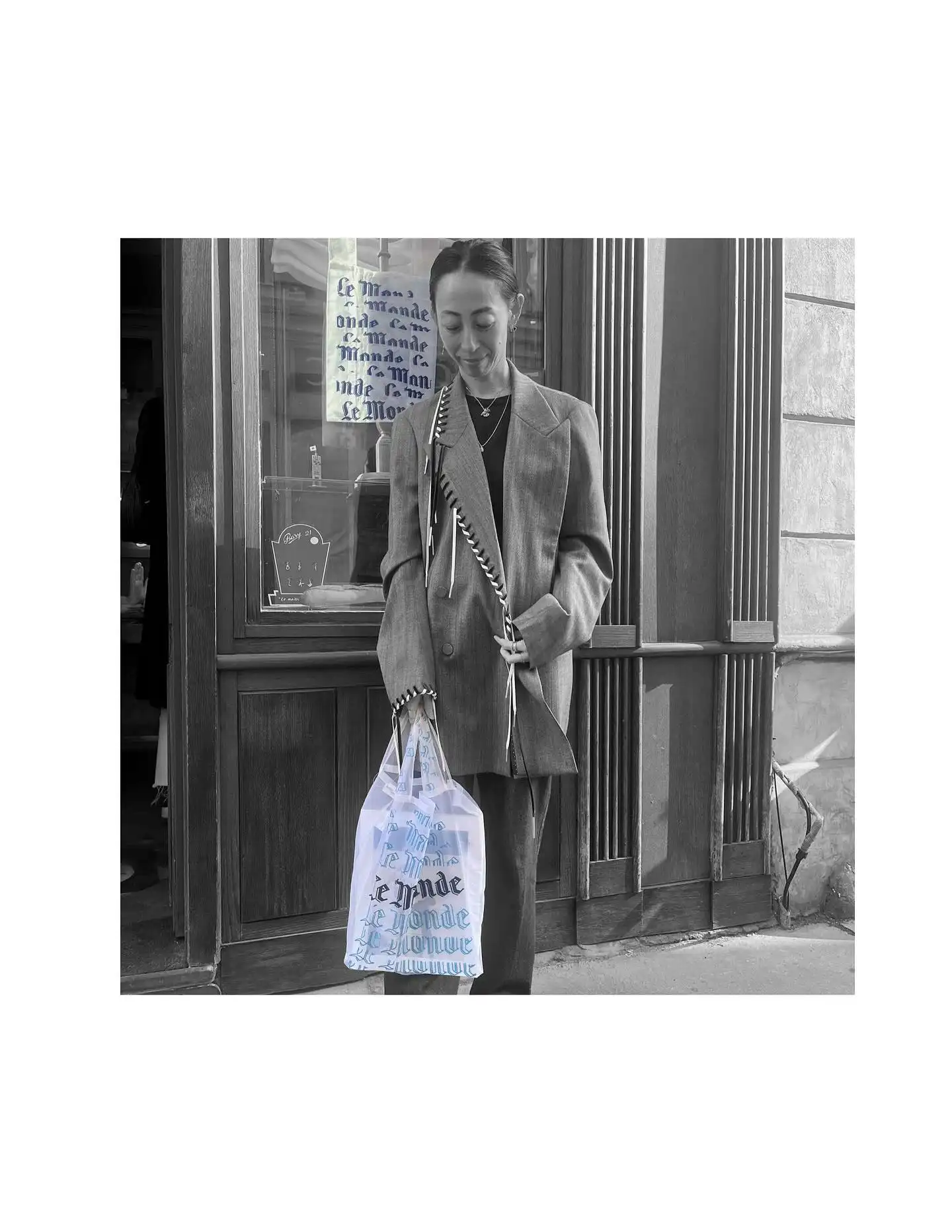 🇬🇧 ✨ The end of a gentle chapter… ✨
Our collaboration with Le Monde comes to an end today,  and every piece has already found its new home.
Thank you for sharing this poetic moment with us, between paper and fabric, between words and dreams.

🗞️ A precious adventure written together.
💫 See you soon for new stories to unfold.

🇫🇷 ✨ Fin d’un doux chapitre… ✨

La collaboration Brigitte Tanaka x Le Monde s’achève aujourd’hui, et toutes les pièces se sont envolées.

Merci d’avoir partagé avec nous cette parenthèse poétique, entre papier et tissu, entre mots et rêves.

🗞️ Une aventure précieuse, écrite à quatre mains.

💫 À très bientôt pour de nouvelles histoires.