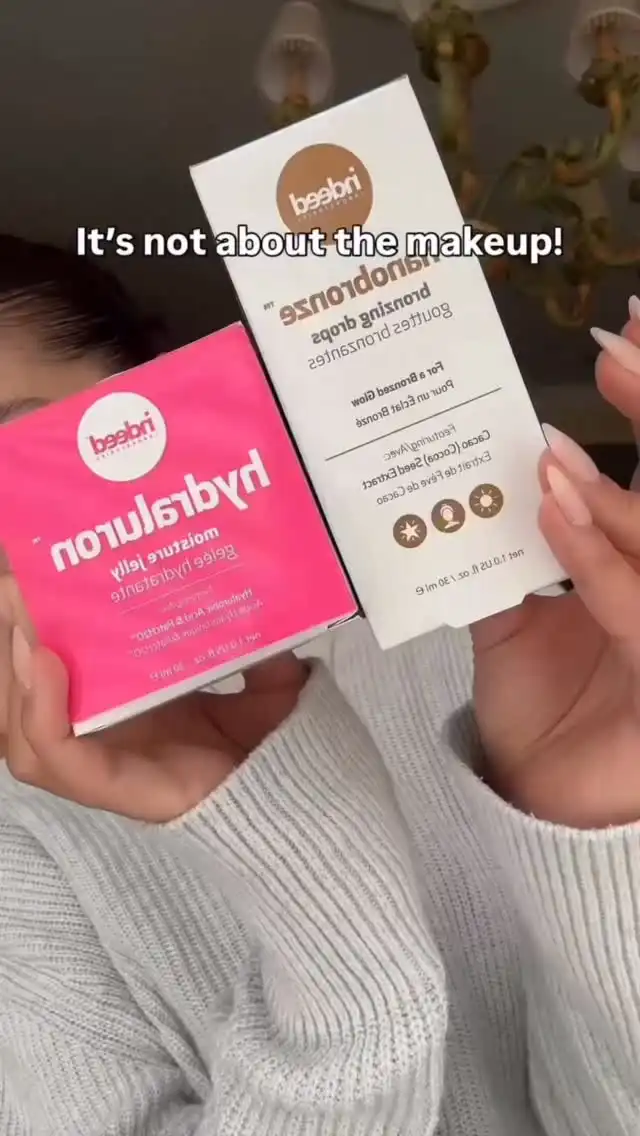 Hidratare intensă cu Hydraluron Moisture Jelly 💧

Bronz natural cu Nanobronze Bronzing Drops 🤎

Textură lejeră, glow uniform, fără fond de ten. Vara asta, keep it simple & glowy ✨

#Tuju #BeautyThatCares #IndeedLabs #Hydraluron #Nanobronze #SummerSkin #GlowRoutine