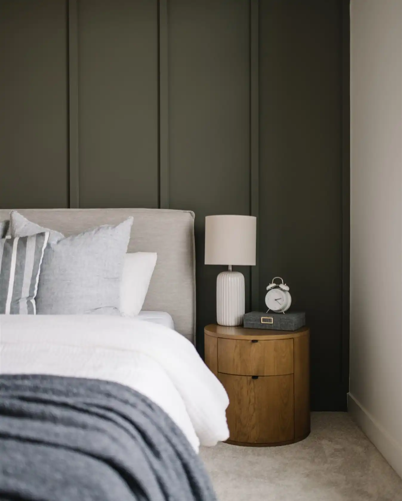 Our accent furniture collection is made to stand out, whether you’re searching for a sleek side table, a statement chair, or that just-right piece to pull a space together.
✨ Thoughtfully curated
🖤 High style, everyday function
📍Available in-store + online
📸 Pictured here? One of the stunning spaces from the Urban Age Showhome, styled by our Simone & Ivy design team.
Have you toured it yet? Leave a comment below and we’ll send you a link to “Shop the Showhome.”
If you’ve ever felt overwhelmed with layout decisions, sizing, or simply finding the time to make your space feel complete, you’re not alone. That’s why we offer a Complimentary In-Home Design Service to bring style and function right to your door.
We come to you. We make a plan. You fall in love with your space again 🤍
Let’s find the piece (or plan!) your room’s been waiting for.
🏠Builder | @urbanagehomes
📍Showhome Address | 199 Rankin Drive, St. Albert
.
.
.
#SimoneAndIvyFinds #UrbanAgeShowhome #HomeStylingEssentials #InHomeDesign #YEGDesign #simoneandivy