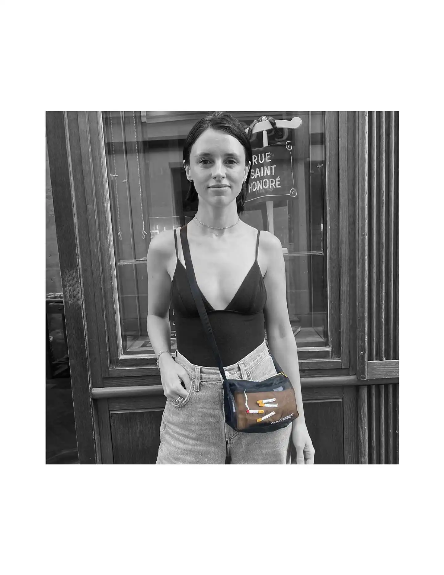✨ Cigarettes et Chocolat :  un classique de notre collection permanente en organza.
Léger, raffiné et intemporel. Toujours élégant, toujours unique. 

#CigarettesEtChocolat #OrganzaBag #ClassiqueIntemporel #ArtisanatDeLuxe #StyleÉlégant