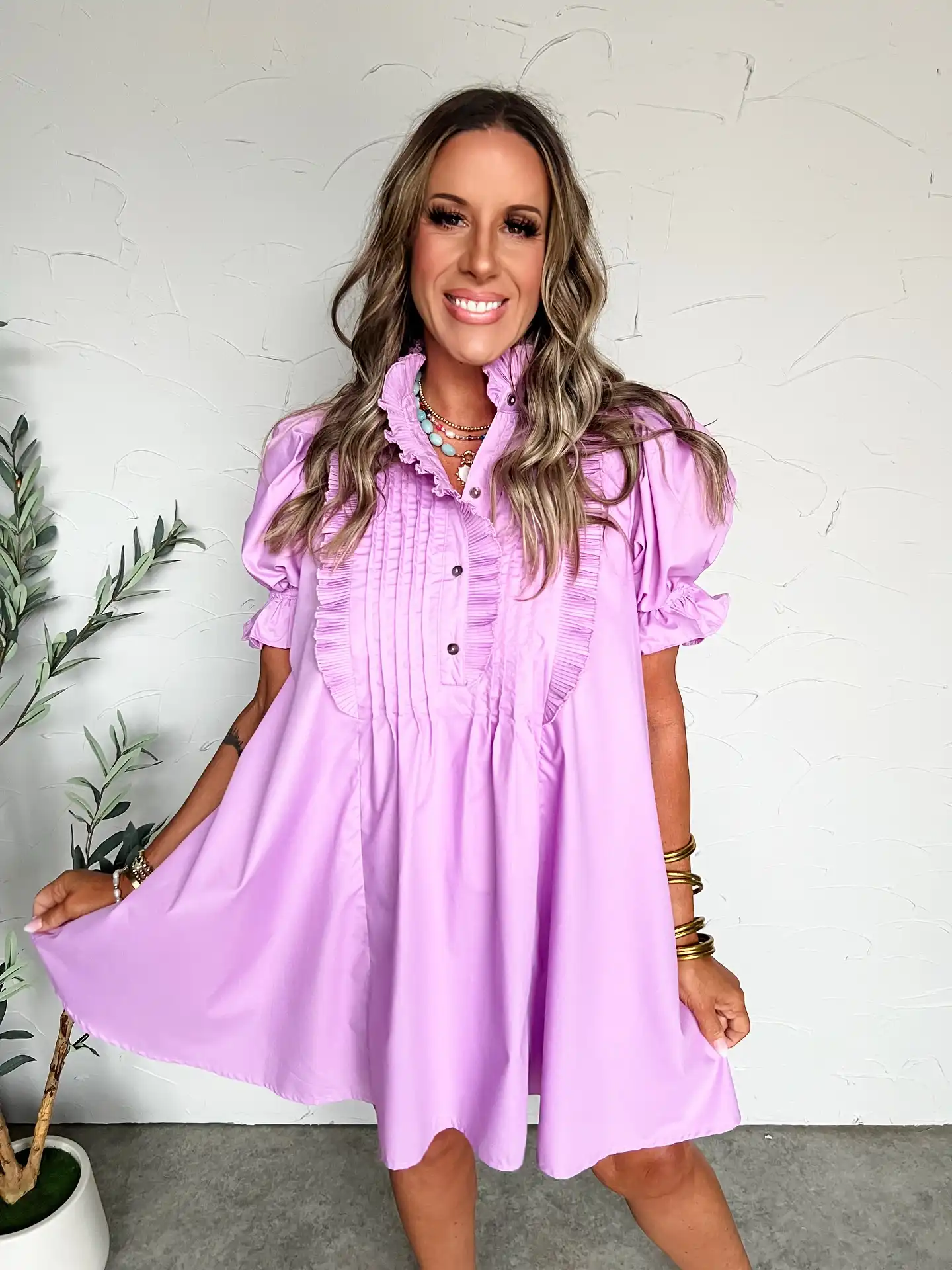 Ruffles, ribbons, and radiant shades = 10/10 across the board.
💜 Bubblegum classics
🤍 Sweet summer whites
🌸 Blush bows
🍏 Minty fresh
🌼 Garden party energy
Tap to play favorites—just don’t ask us to pick one. We’re obsessed with them all.
shoptsbnac.com
#BestDressedEnergy #SummerClosetGoals #TSBstyle #TexasSizeBling #DressToFeel #SundayFits #WearWhatFeelsGood #ColorCrush #TSBfinds #OutfitInspo #GirlsThatGlow