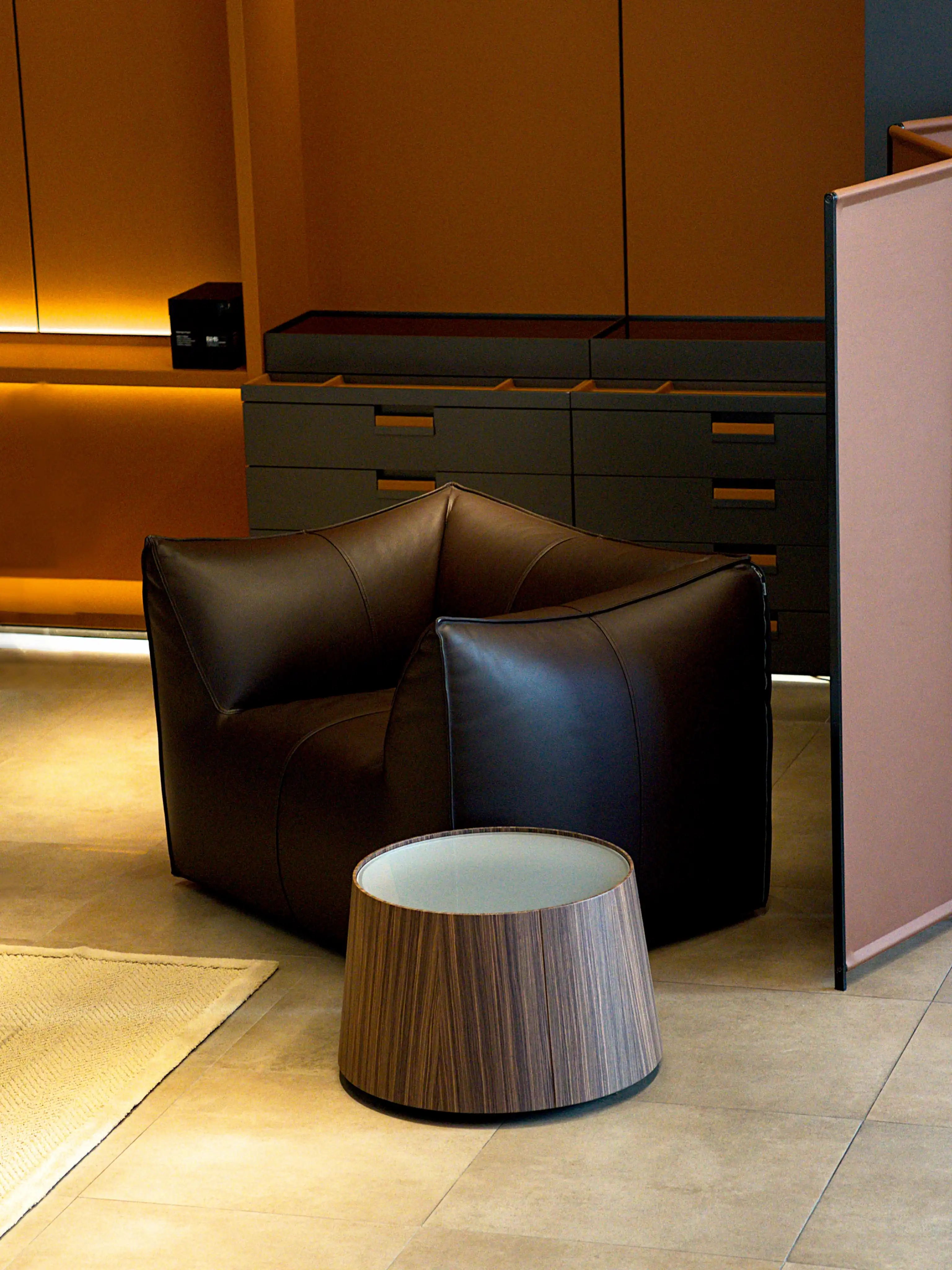 Elios Small Table