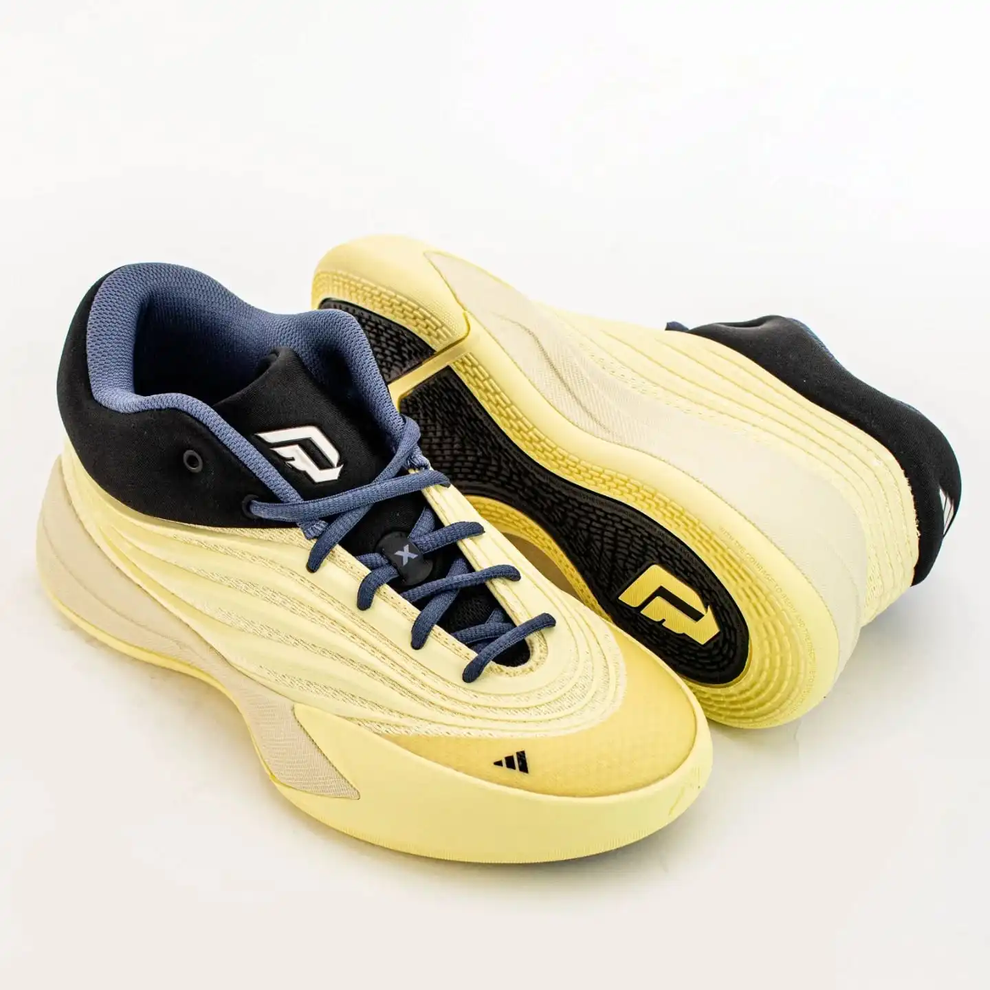 🚨 Release Alert! 🚨
Heute ist es soweit: Die brandneuen adidas Dame 10 „Almost Yellow“ JP8634 droppen! 🏀⚡
Leichtes Gelb trifft auf starkes Schwarz – ein Colorway, der Speed, Style und Energie auf jedem Court garantiert. 🔥
Hol dir den Signature-Schuh von Damian Lillard und performe wie ein echter Pro! ✨

#brooklyn_shop #adidasbasketball #dame10 #adidashoops #basketballshoes #damianlillard #sneakerrelease #sneakerheads #adidassneakers #courtstyle #yellowblack #sneakercommunity #limitedrelease #basketballculture #sneakerlovers #nürnberg #fürth