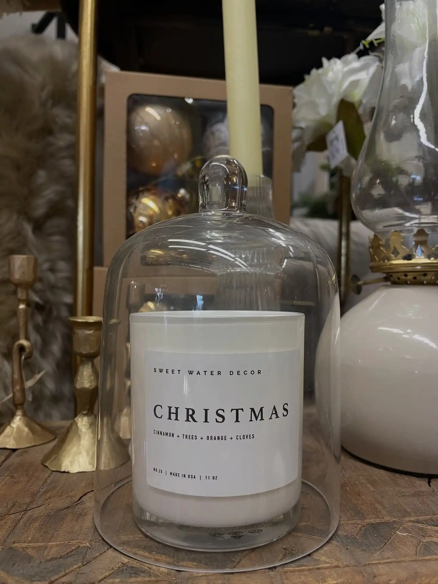 We’ve got some gorgeous Autumn candles and home fragrances in the store - ready to turn your home into a cosy, comfortable haven as we draw in and welcome the new season. Drop in and see what tickles your fancy, from Field Day’s gorgeous Winter blend to Christmas scents and our own Joyful Living range. We’re open today from 10am! 🕯️
#homefragrance #homescents #joyfullivingdroveorchards #candleoftheday #joyfulliving #droveorchards #interiordesign #homedecor #homedesign #homeware
