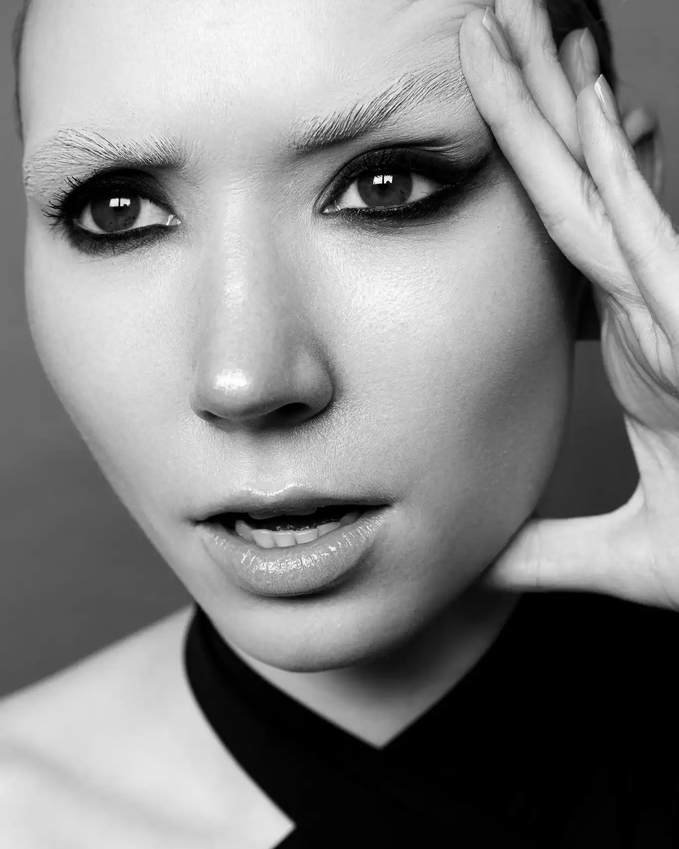PROACADEMY SHOOTING
Make-up  ProAcademy @pro_academy_ Student @leanne_mua 
Hair @marylipstick
Trainer @marylipstick @nalaz.beauty
Used products Make-up & Hair// @pippamint.beauty @ghdhair @maccosmeticsdeutschland @bioderma_de @framesi_germany @fforgermany @alteregogermany
Model @melinabde @immeurope
Photo @drjenniferfischer

#ProAcademy #Abendkurs #MakeupArtist #FlexiblesLernen #BeautyAusbildung #KarriereImMakeup #ausbildung2024 #makeup #makeuplover
#NeueWocheNeueZiele #ProAcademy #MakeUpArtist #Hairstylist #Ausbildung #KarriereStart #Bildungsgutschein #Erfolg #BeautyBranche