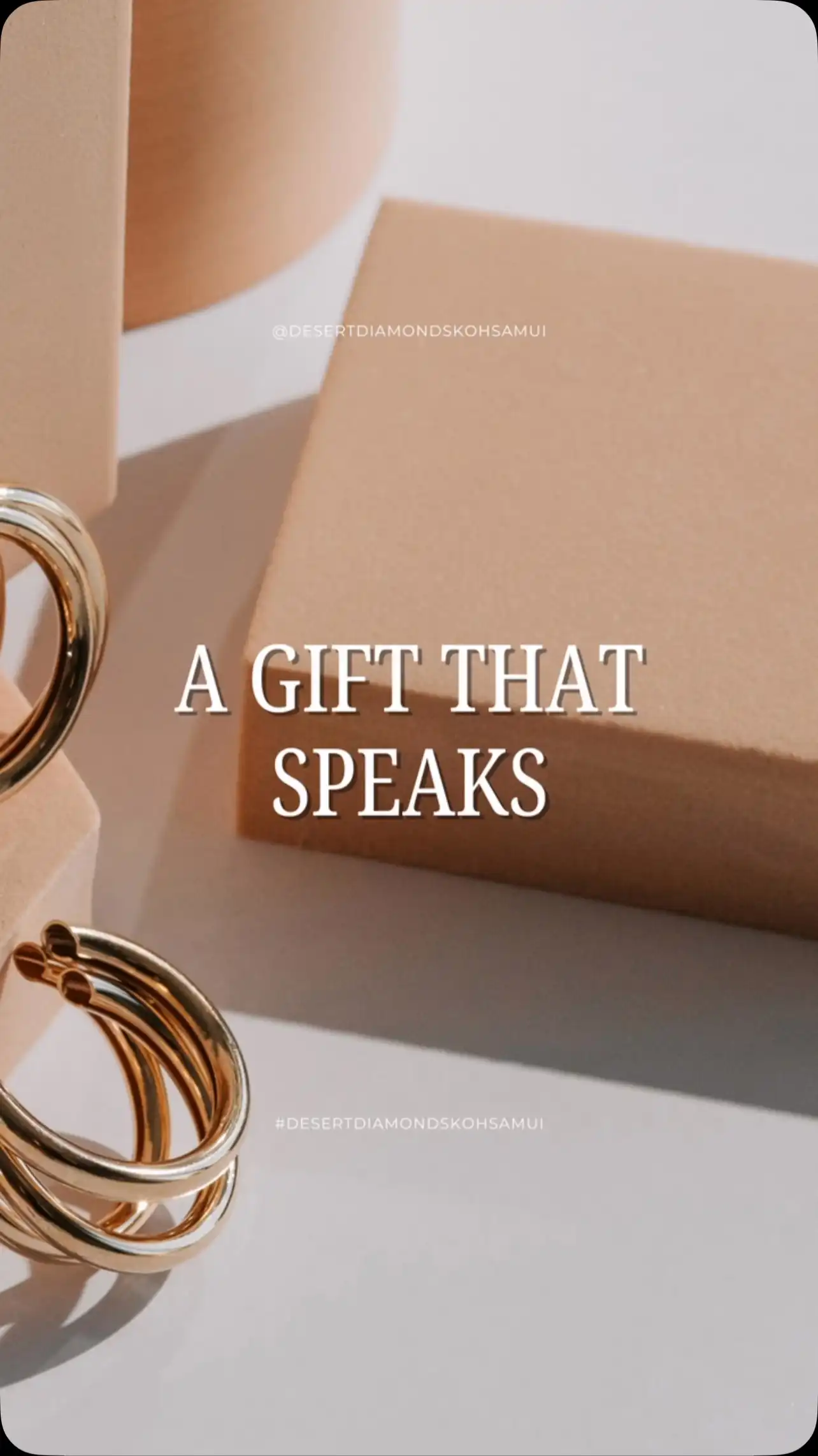 When ‘thank you,’ ‘I love you,’ or ‘I appreciate you’ isn’t enough, let a little box do the talking. 🎁

Thoughtful.
Personal.
Full of meaning.

It’s the kind of gift that doesn’t need words because the feeling says it all.

What story will you give today?

#morethanwords #sayitwithjewelry #fromtheheart #jewelrylovers #desertdiamondskohsamui #kohsamui #moissanitemagic #timelessjewelry #elegantstyle #bespokejewelry #labgrowndiamonds #labgrownbeauty #kohsamui #thailandjewels