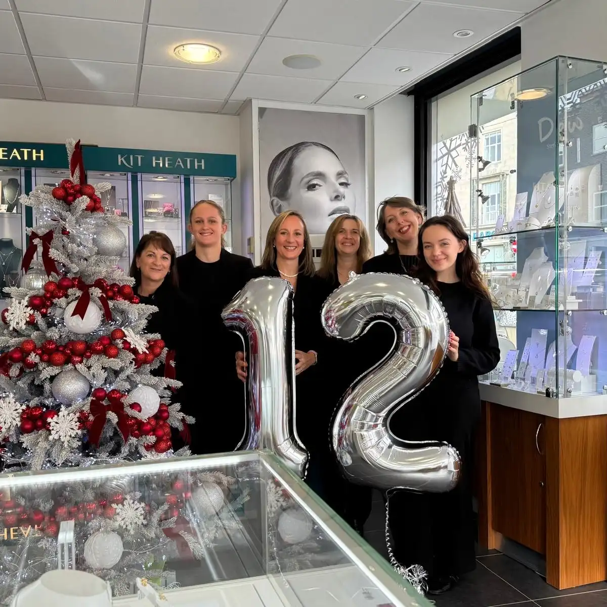 🎉 Happy 12th Anniversary to Us! 🎉
A huge thank you to all our wonderful customers for your support over the past 12 years. From sparkling engagement rings to treasured keepsakes, it’s been our honour to be part of your special moments.
Here’s to many more years of timeless elegance, heartfelt service, and jewellery that tells your story. ✨
#chatfieldsjewellers
#eastbournejewellers
#independantjewellers
#bespokejewellerydesign
#engagmentrings
#naturaldiamonds
#labgrowndiamonds
#weddingrings
#kitheath
#coeurdelion
#hotdiamonds
#pearljewelley
#gisserjewels
#steelandbarnett
#fredbennett