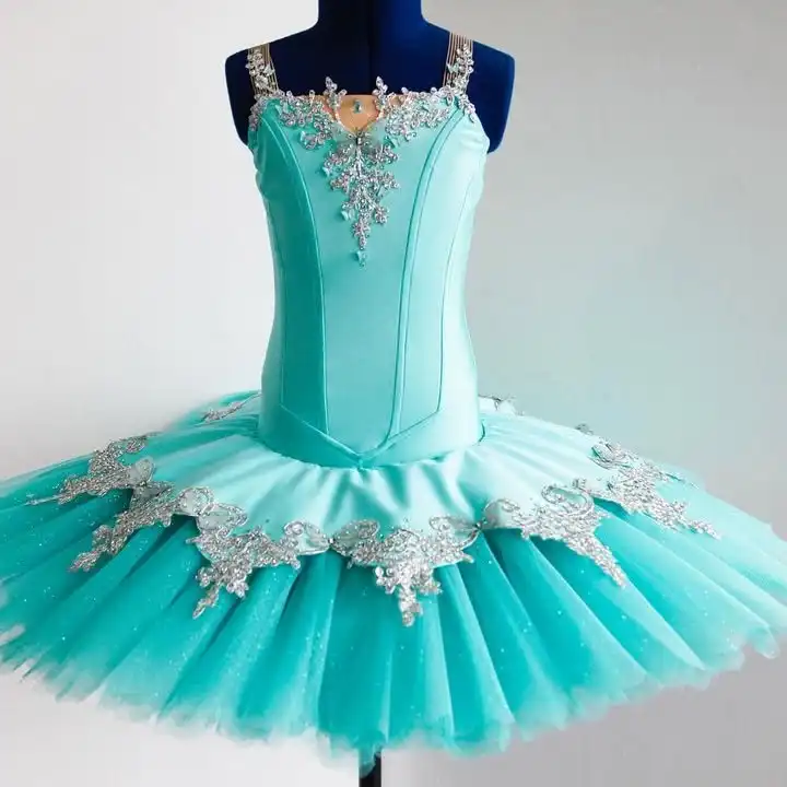 ✨Our lovely customer moment✨
How adorable is this ballet tutu, beautifully embellished with our Avant Crystal rhinestones? 🩰💎
Big thanks to @tutu_flora
for sharing this stunning creation and trusting us to sparkle up your designs ✨
👉 Tag us in your creations for a chance to be featured!
#AvantCrystal #BalletCostume #RhinestoneDesign #DancewearDIY #tutuflora #MadeWithAvantCrystal