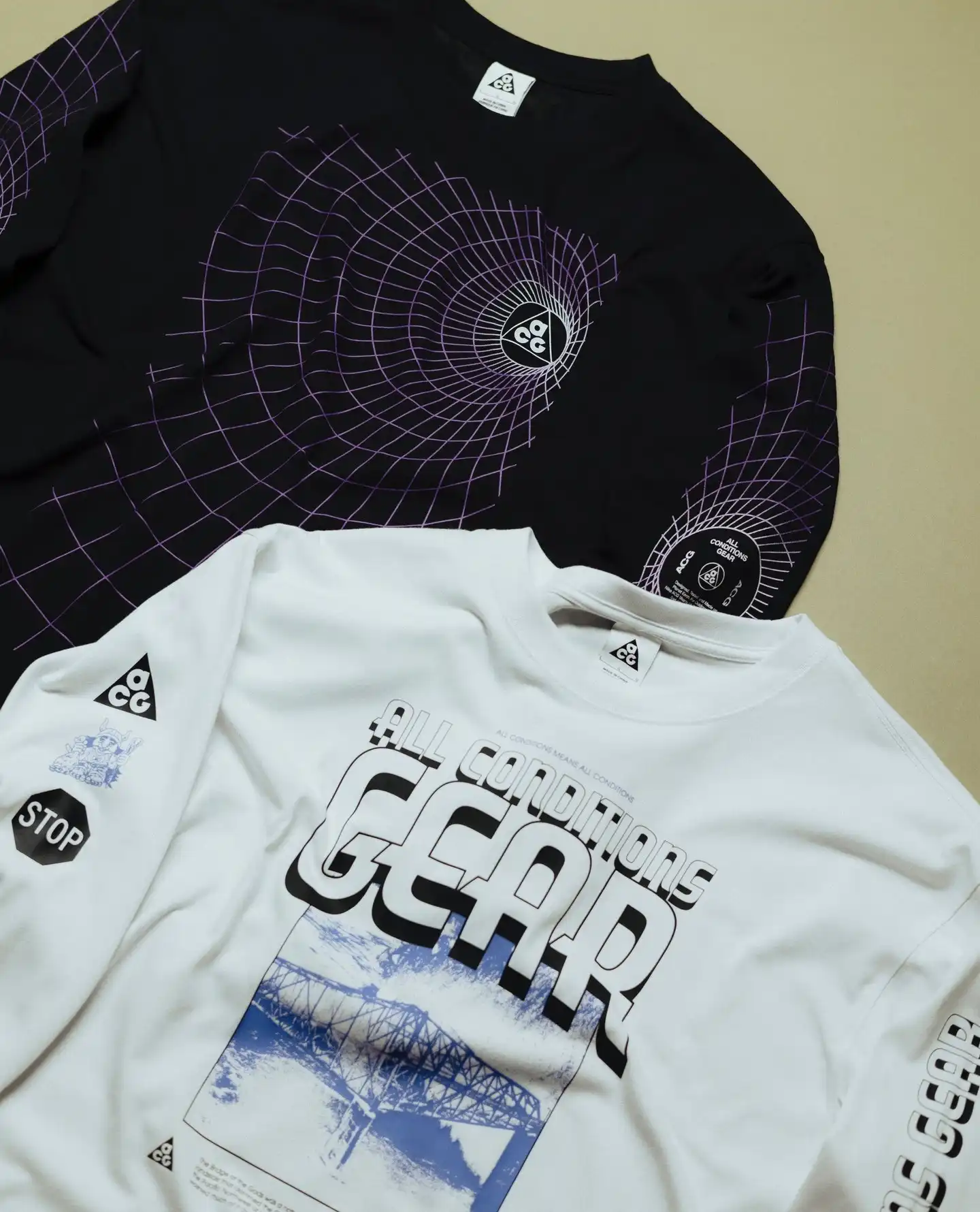 Nike ACG Long Sleeve T-Shirt Black & White⁠
⁠
Лонгслів від Nike ACG з графічним принтом. Виготовлений з високоякісних матеріалів та забезпечує комфорт. Має вільний крій, круглий виріз горловини та манжети на рукавах.⁠
⁠
DU-NE.COM ⁠
⁠
КИЇВ, МИТРОПОЛИТА ВАСИЛЯ ЛИПКІВСЬКОГО, 16Б⁠
⁠
ПН-НД з 10:00 до 20:00⁠
⁠
+38 093 667 51 24⁠
