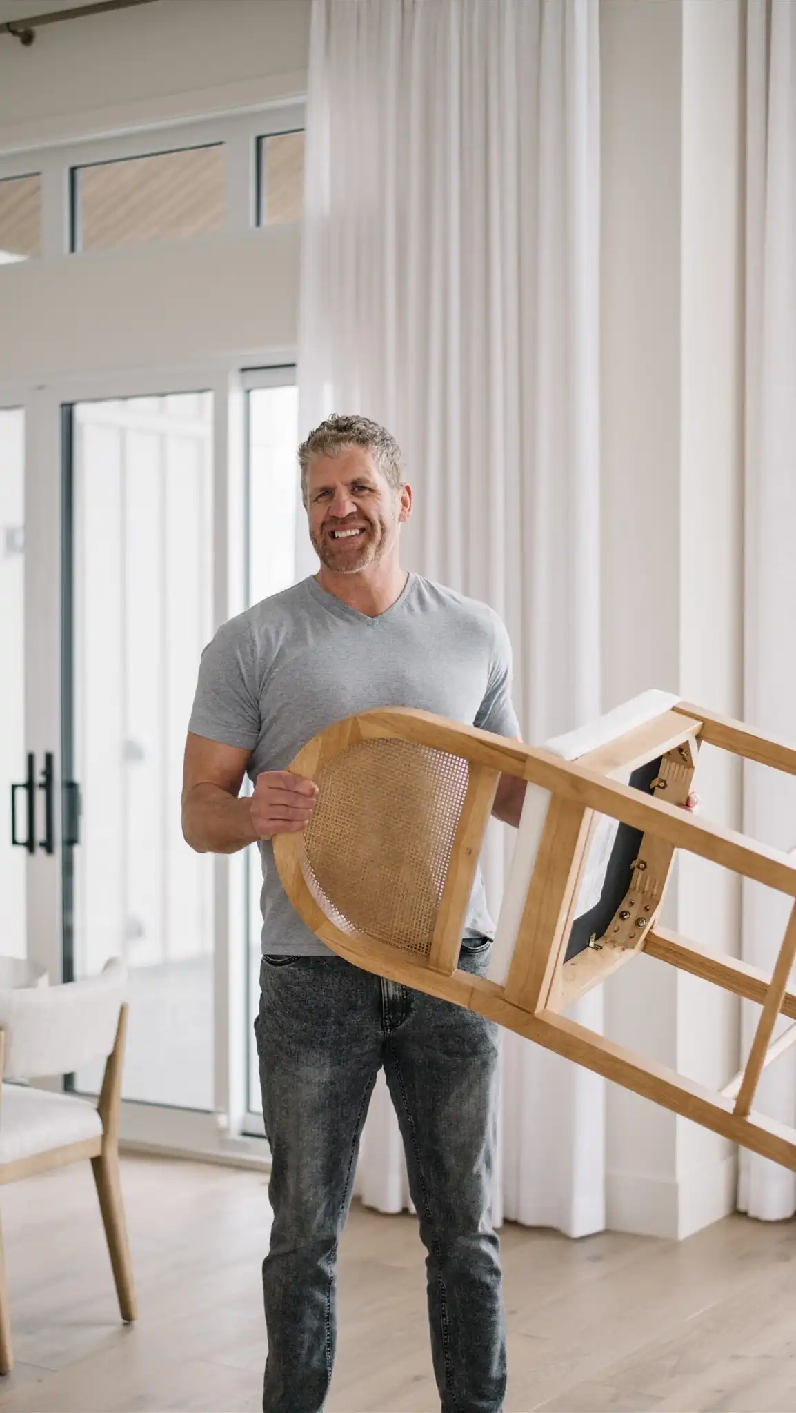 “When we say white glove service, we mean it. 🤍✨
Our Simone & Ivy delivery team is all about care, professionalism, and showing up with a smile (and the muscle 💪). 

From storing your pieces safely, to delivering on time, unpacking, setting up, and hauling away the garbage — we’ve got every detail covered.

No stress. No mess. Just beautifully set-up furniture, exactly where you want it.
Because your home deserves the best — and so do you. 🛋️🖤

#WhiteGloveDelivery #SimoneAndIvyService #StyledWithCare #HomeMadeEasy #InteriorLove #FurnitureDeliveryDoneRight
“